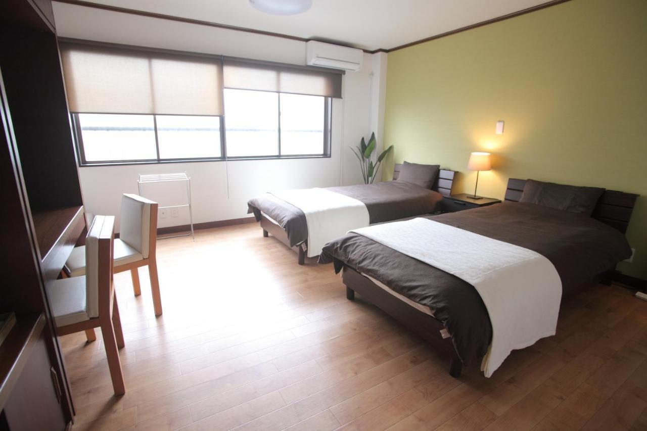 Guest House Futaba Osaka Exterior photo